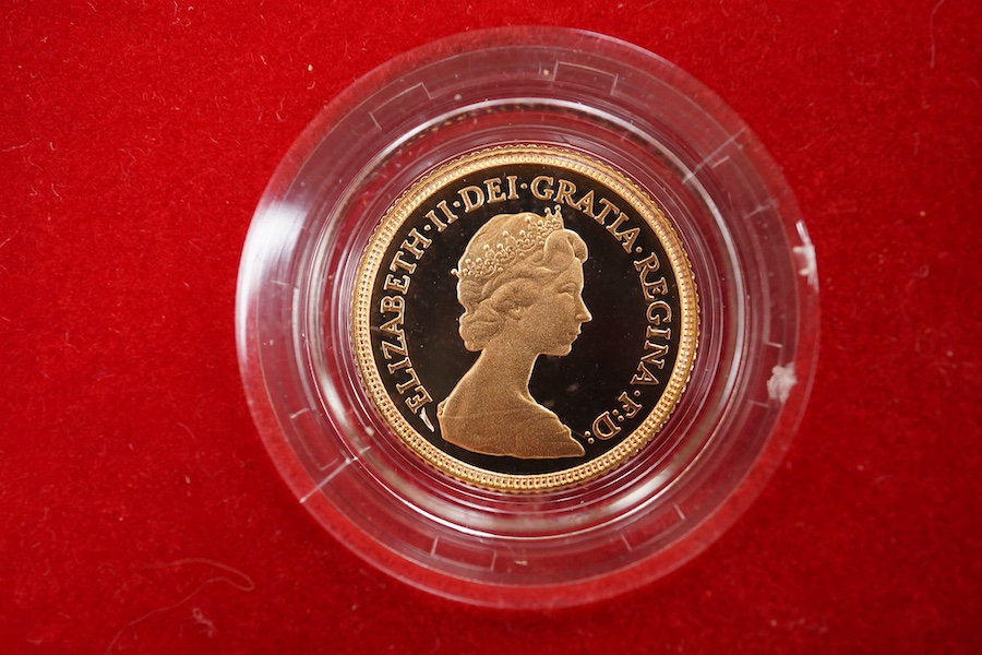 British gold coins, QEII, two proof golf half sovereigns;, 1980, in case of issue (no certificate), and 1994, in case of issue (no certificate)